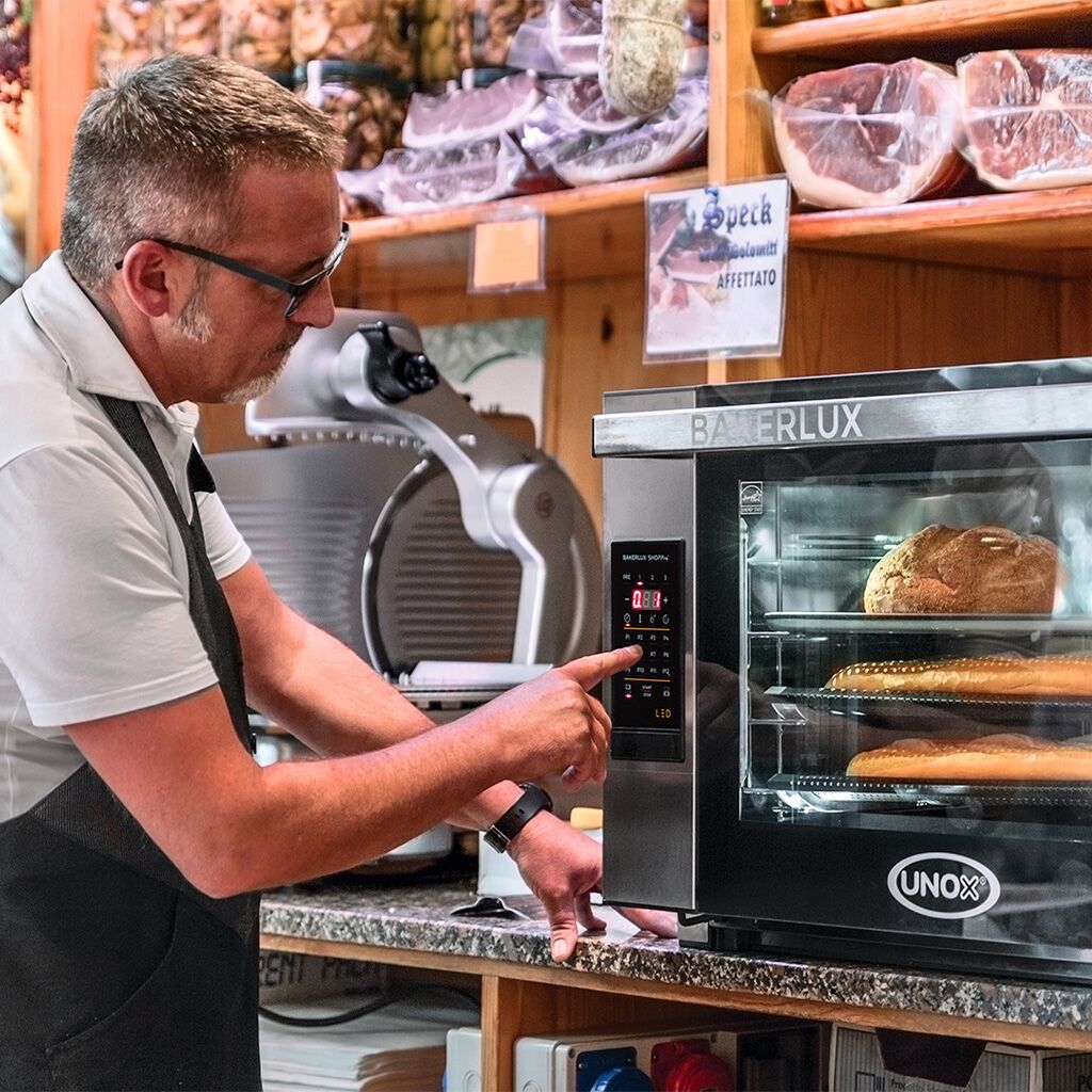 Horno de Convección con Control de Humedad Rosella - UNOX